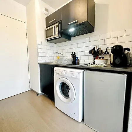 Studio 13 Min Plage - Parking - Menage & Linge Inclus La Rochelle  Exterior photo